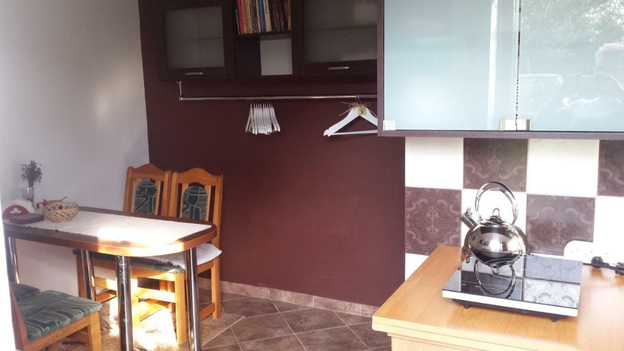 Pokoje Goscinne Renata Knitter Komnino ภายนอก รูปภาพ